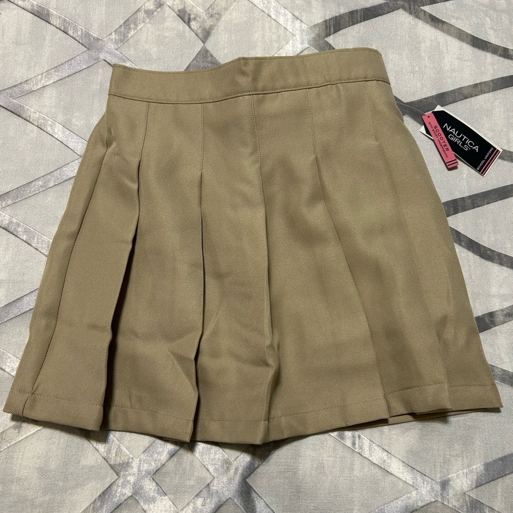 NWT Big Girl’s Nautica School Uniform Pleated Scooter Khaki Skort Skirt Size 8